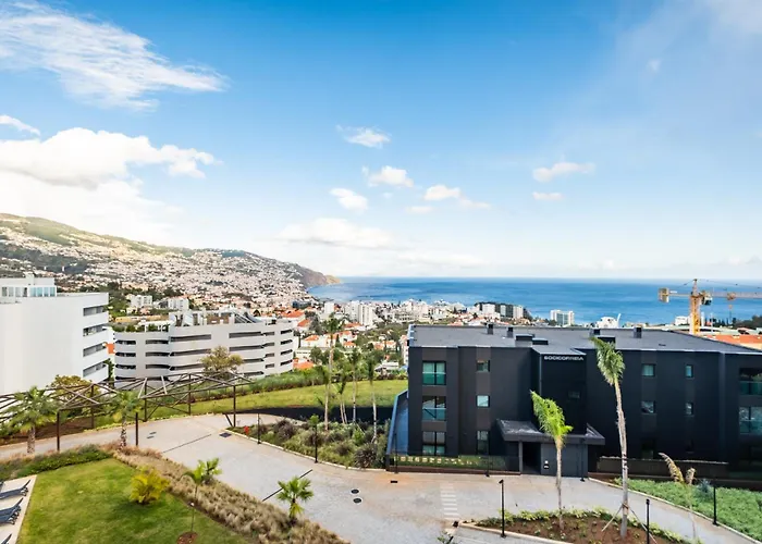 Bay View - By Wehost Funchal (Madeira)