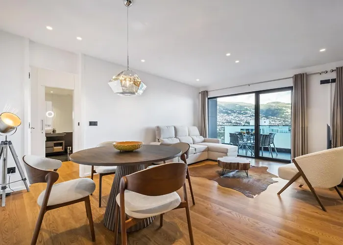 Bay View - By Wehost * Funchal (Madeira)